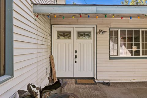 Tiny photo for 2411 Vermont Street, Klamath Falls, OR 97603 (MLS # 220211172)