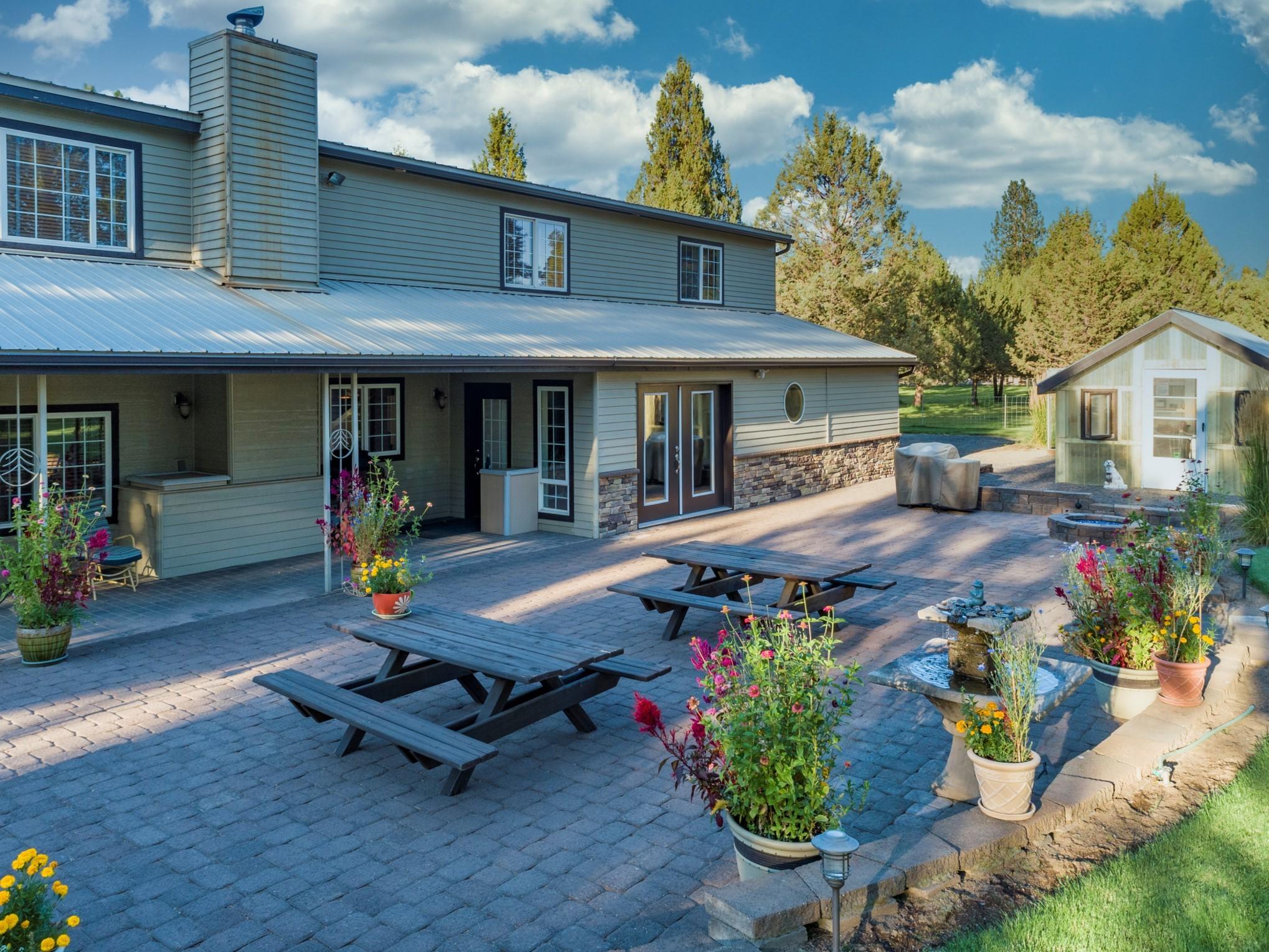 Horseshoe Acres - Residential