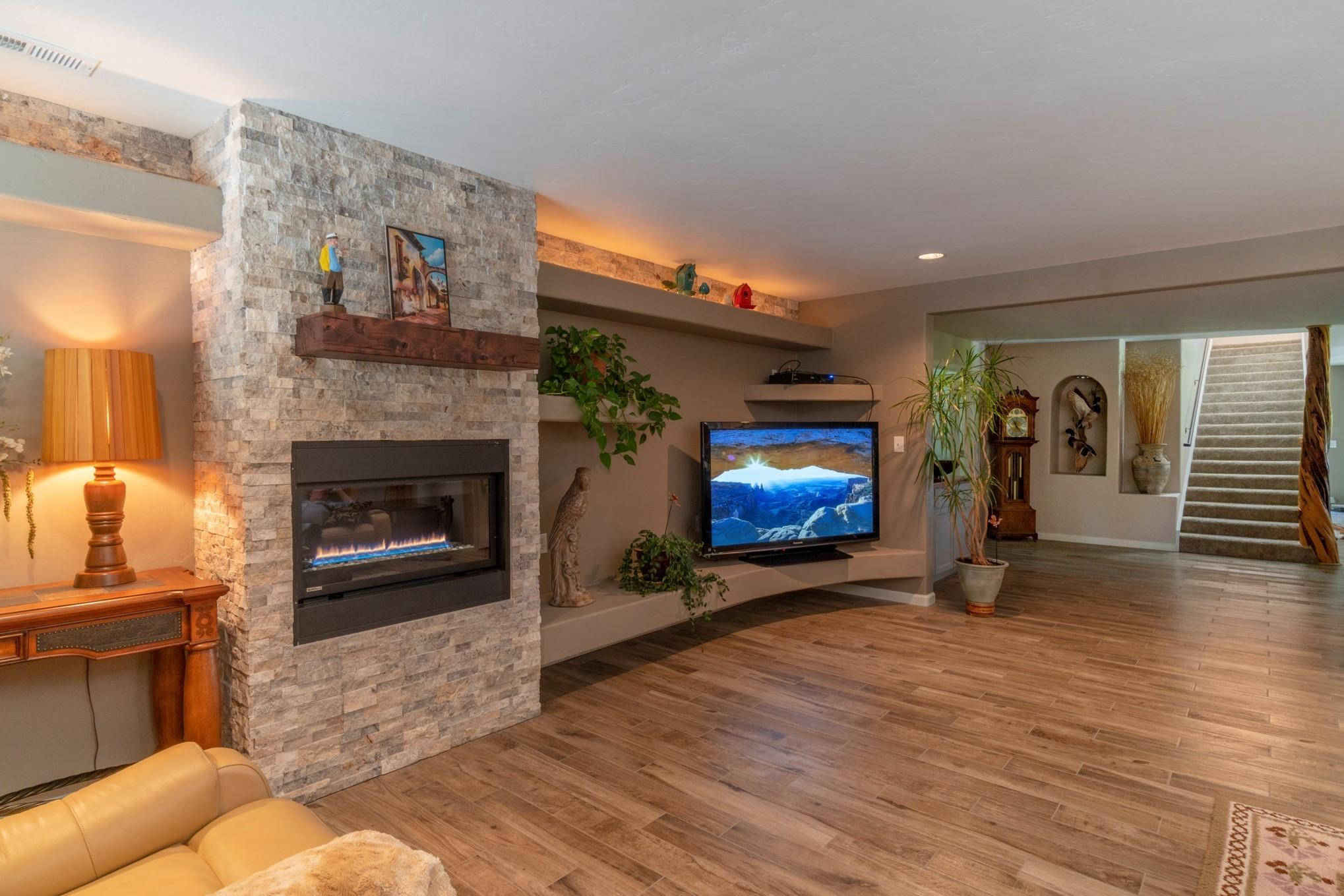 Horseshoe Acres - Residential