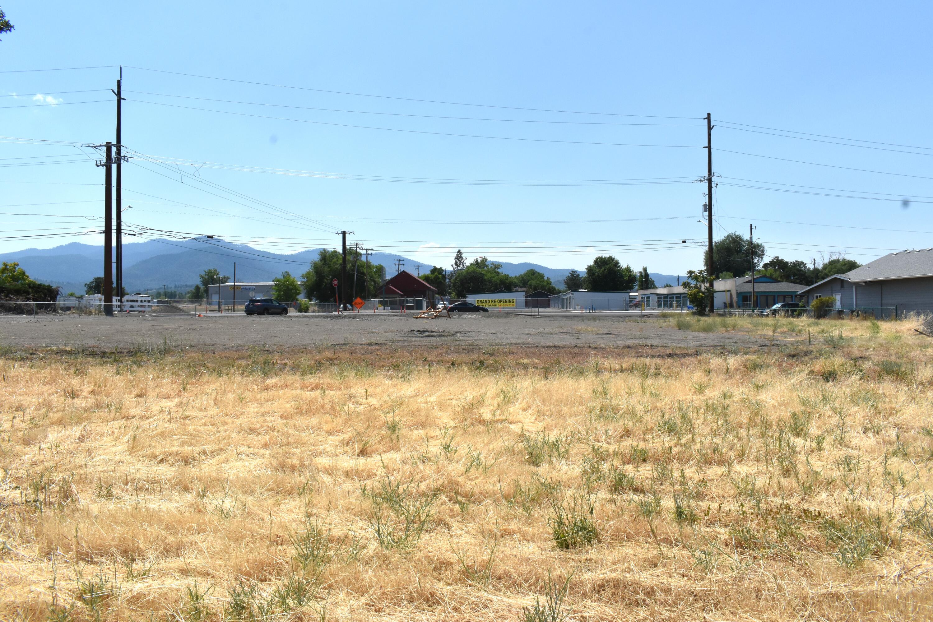 Pepper And Taylor Subdivision - Commercial Sale