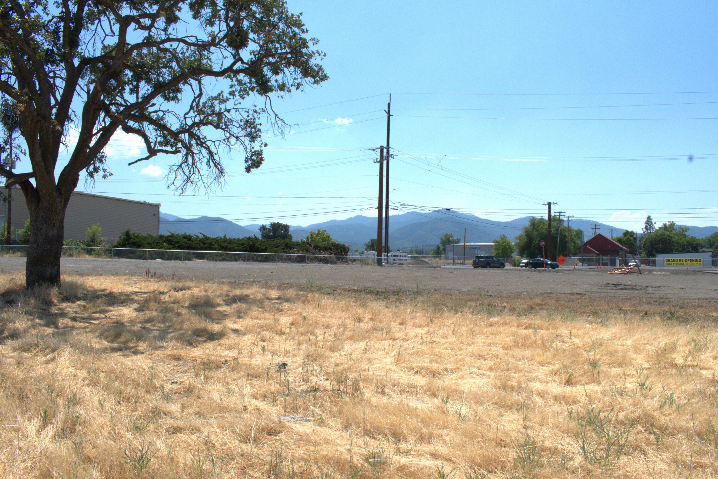 Pepper And Taylor Subdivision - Commercial Sale