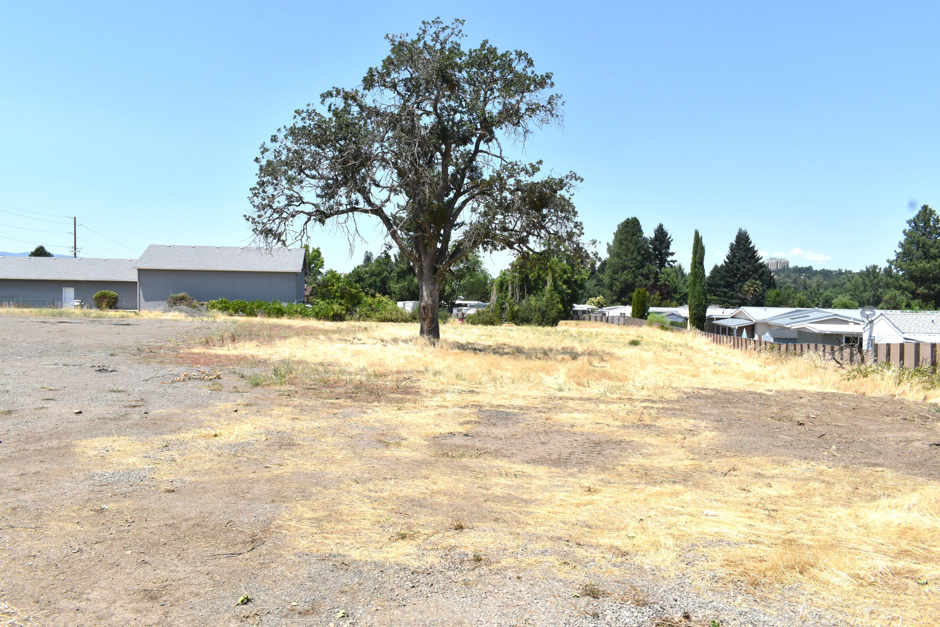 Pepper And Taylor Subdivision - Commercial Sale