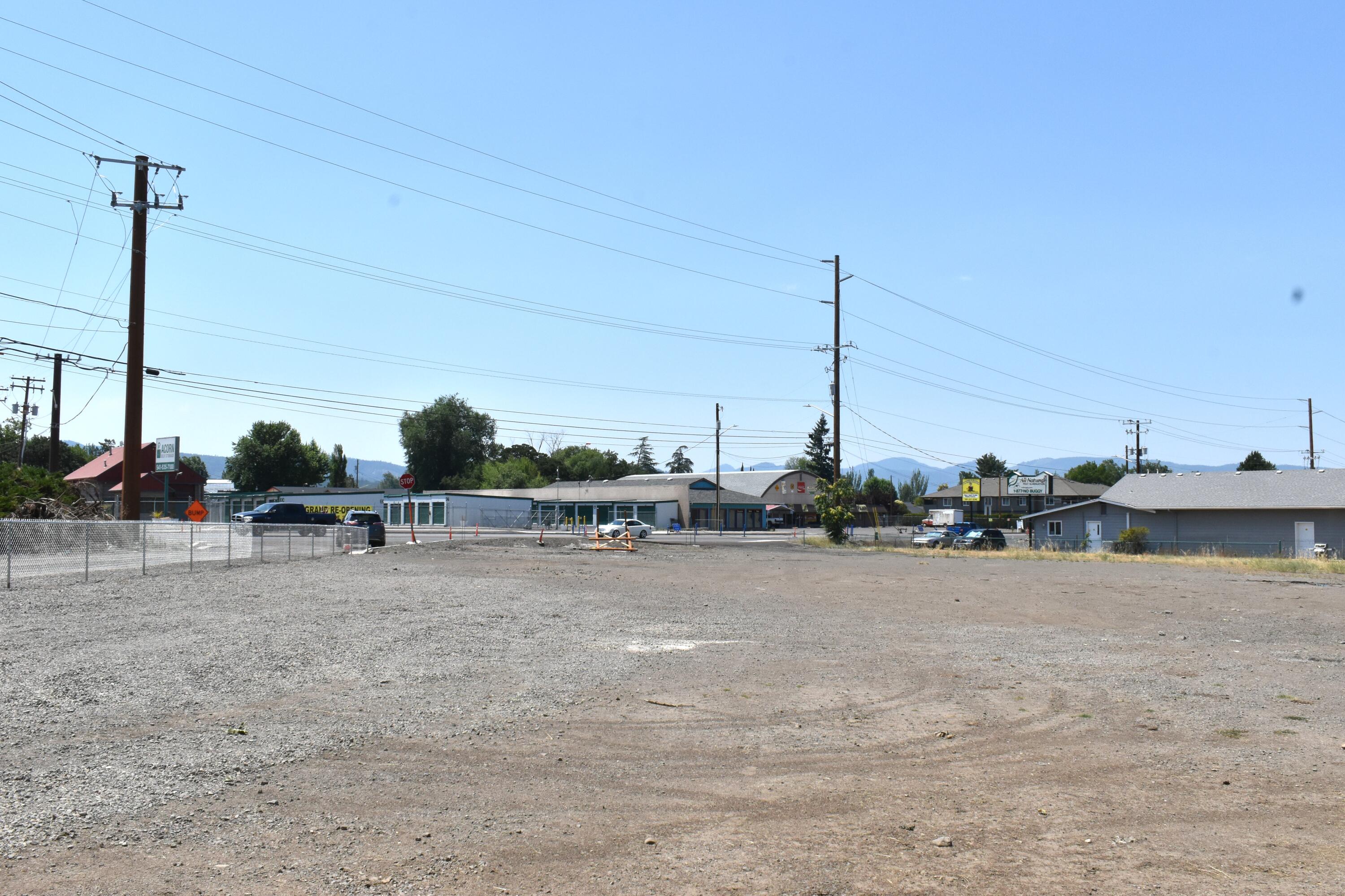 Pepper And Taylor Subdivision - Commercial Sale