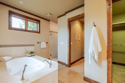 Tiny photo for 16497 SW Ranchview Road, Powell Butte, OR 97753 (MLS # 220222150)