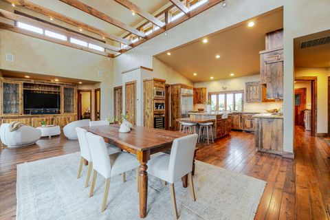 Tiny photo for 16497 SW Ranchview Road, Powell Butte, OR 97753 (MLS # 220222150)