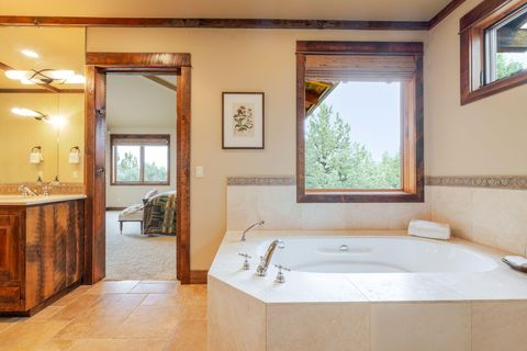 Tiny photo for 16497 SW Ranchview Road, Powell Butte, OR 97753 (MLS # 220222150)