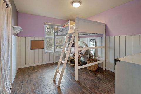 Tiny photo for 64564 Riverview Avenue, Bend, OR 97703 (MLS # 220212349)