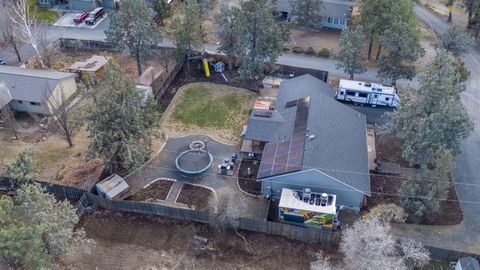 Tiny photo for 64564 Riverview Avenue, Bend, OR 97703 (MLS # 220212349)