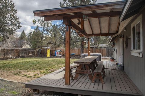 Tiny photo for 64564 Riverview Avenue, Bend, OR 97703 (MLS # 220212349)