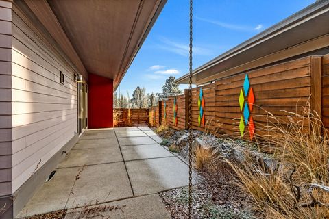 Tiny photo for 2091 NW Lemhi Pass Drive, Bend, OR 97703 (MLS # 220214305)