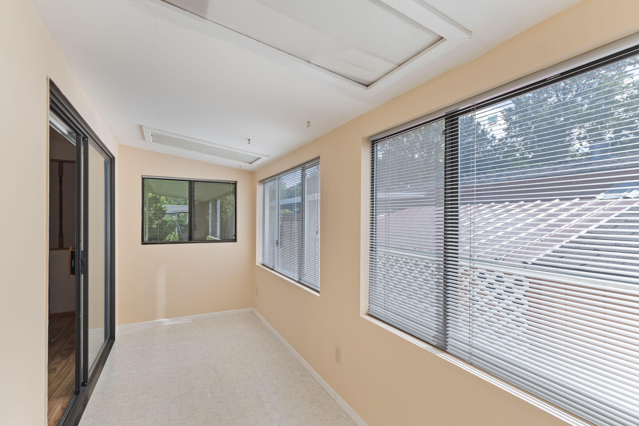 Country View Mobile Home Park - Residential