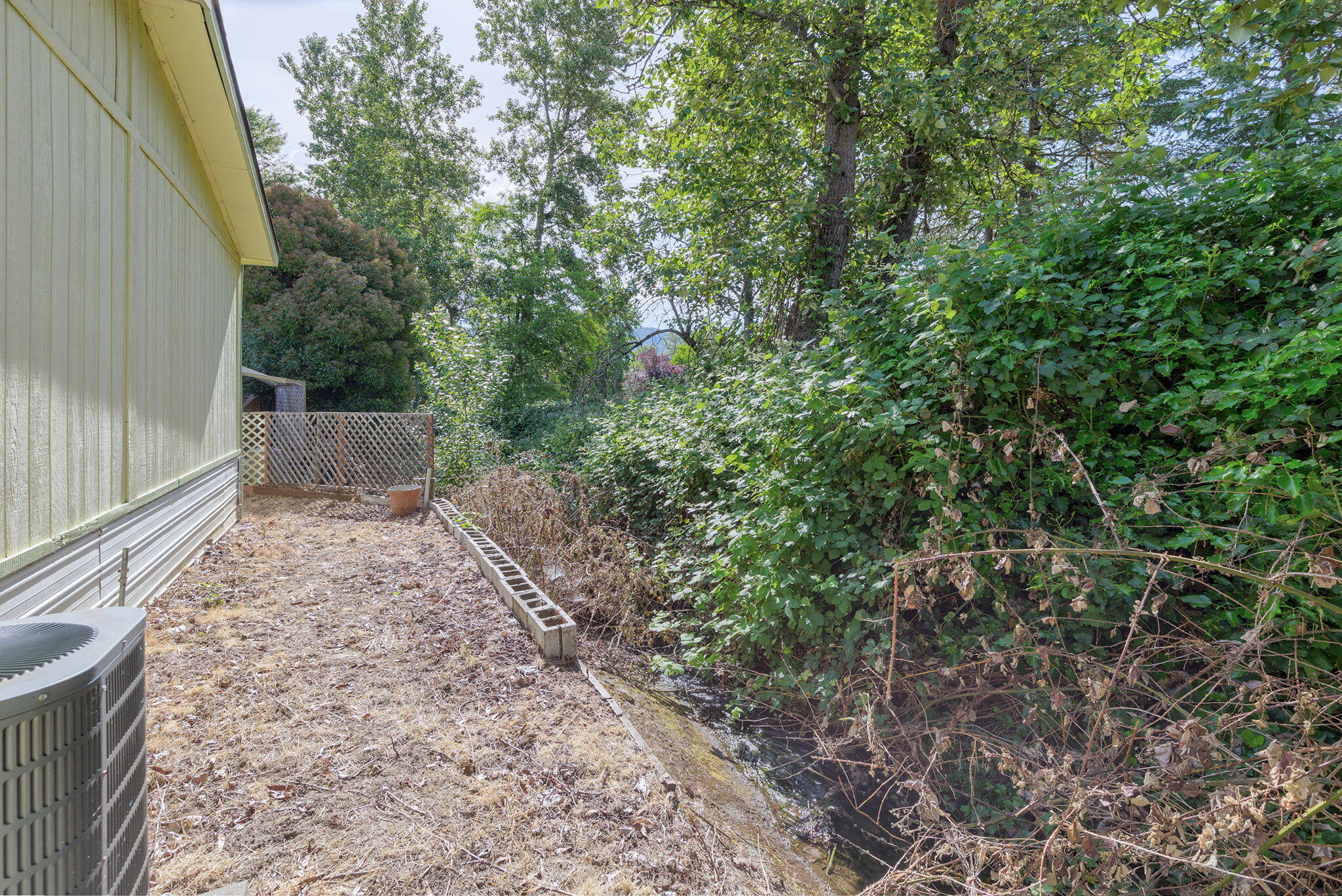 Country View Mobile Home Park - Residential