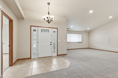 Tiny photo for 602 Barton Road, Eagle Point, OR 97524 (MLS # 220219412)