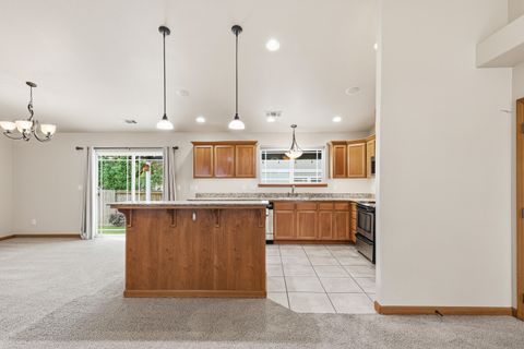 Tiny photo for 602 Barton Road, Eagle Point, OR 97524 (MLS # 220219412)