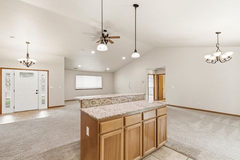 Tiny photo for 602 Barton Road, Eagle Point, OR 97524 (MLS # 220219412)