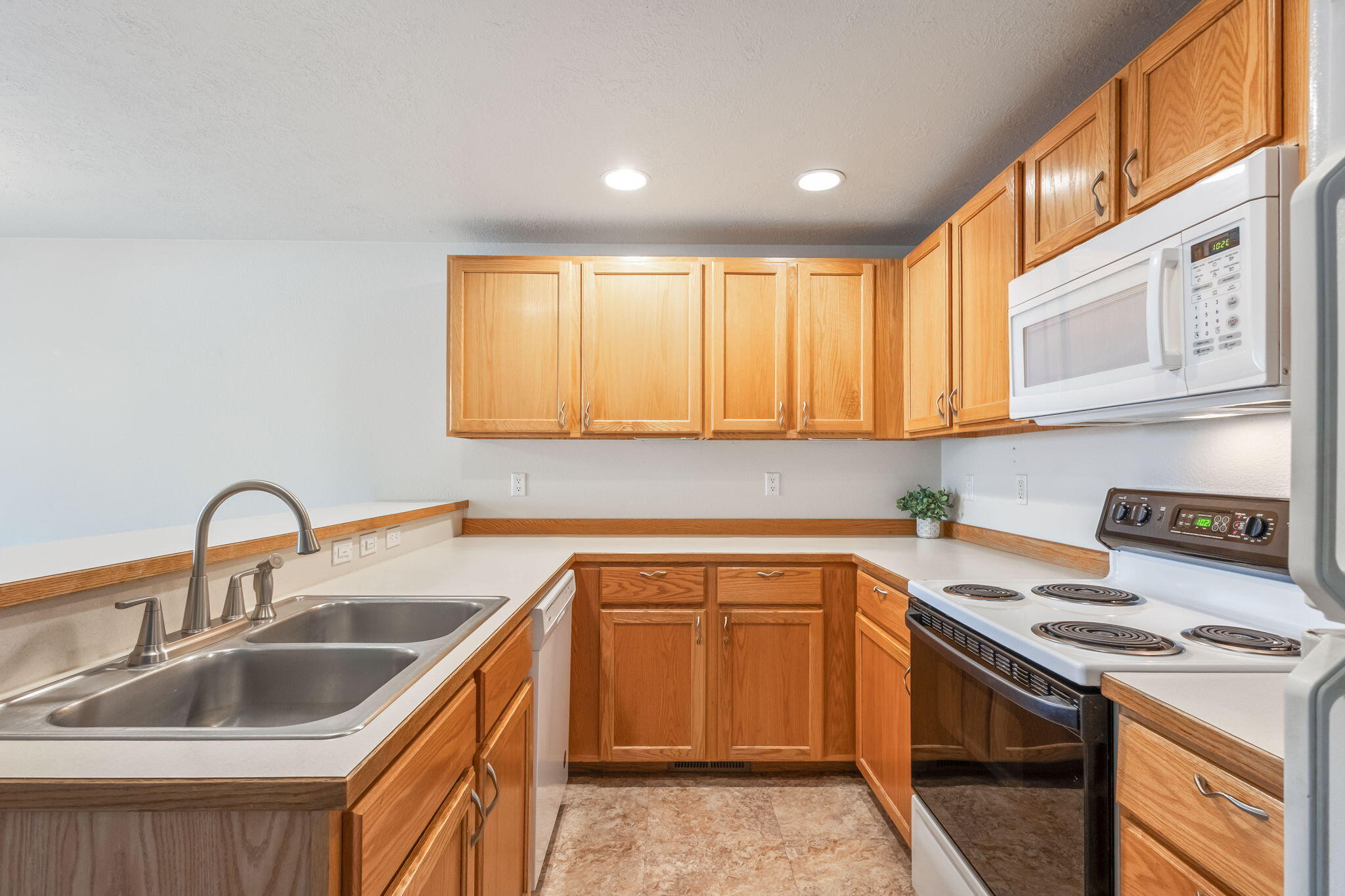 Sage Townhomes Condo - Residential