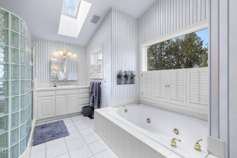 Tiny photo for 64629 Horseman Lane, Bend, OR 97703 (MLS # 220223455)