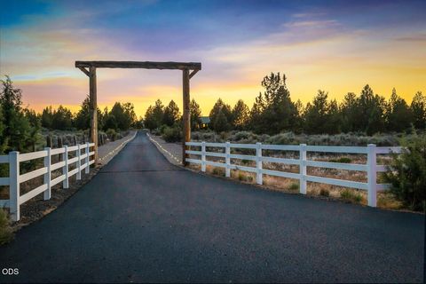 Tiny photo for 64629 Horseman Lane, Bend, OR 97703 (MLS # 220223455)