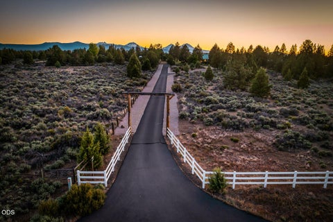 Tiny photo for 64629 Horseman Lane, Bend, OR 97703 (MLS # 220223455)