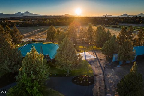 Tiny photo for 64629 Horseman Lane, Bend, OR 97703 (MLS # 220223455)