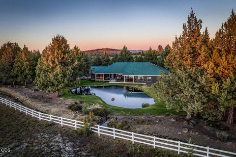 Tiny photo for 64629 Horseman Lane, Bend, OR 97703 (MLS # 220223455)