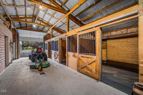 Tiny photo for 64629 Horseman Lane, Bend, OR 97703 (MLS # 220223455)