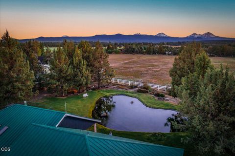Tiny photo for 64629 Horseman Lane, Bend, OR 97703 (MLS # 220223455)