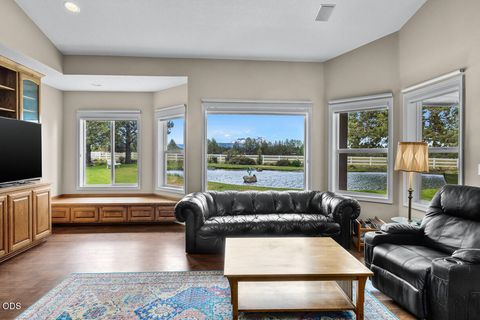 Tiny photo for 64629 Horseman Lane, Bend, OR 97703 (MLS # 220223455)