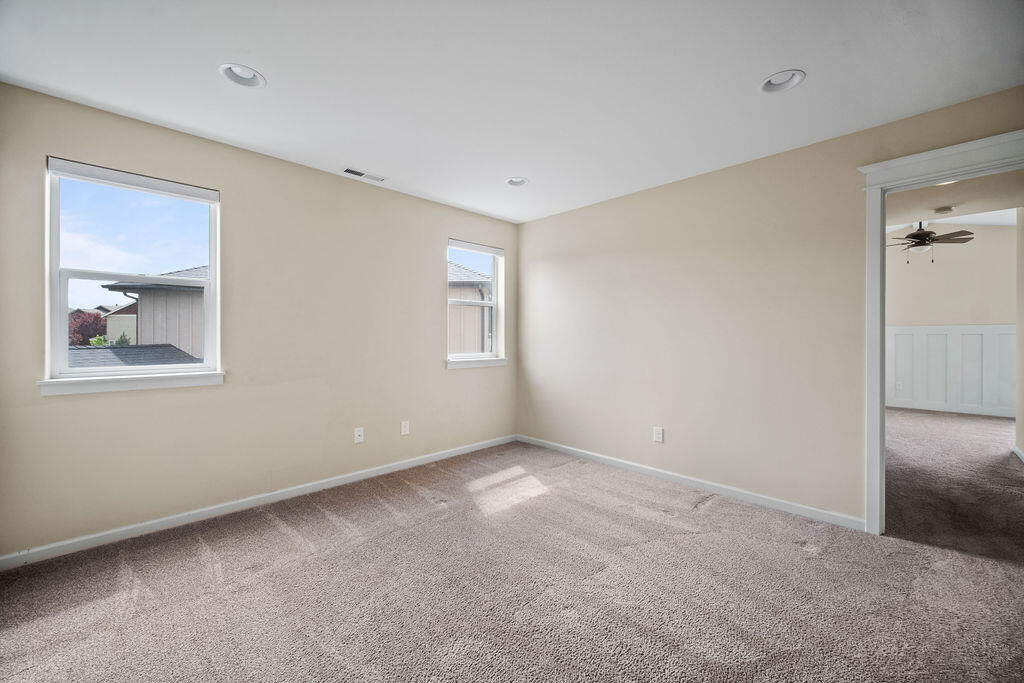 Alpenglow Estates S - Residential