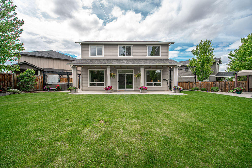 Alpenglow Estates S - Residential