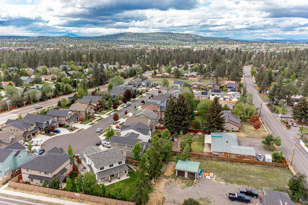 Alpenglow Estates S - Residential