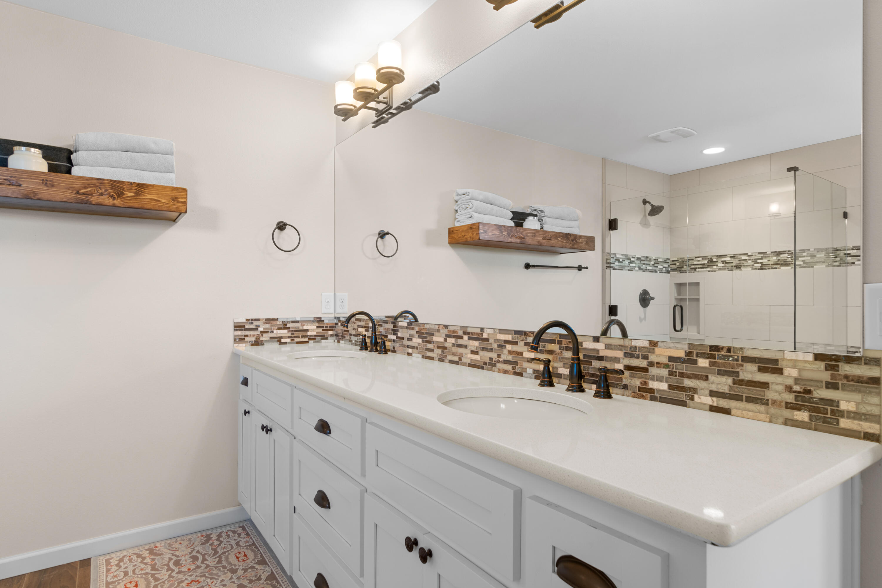 Alpenglow Estates S - Residential