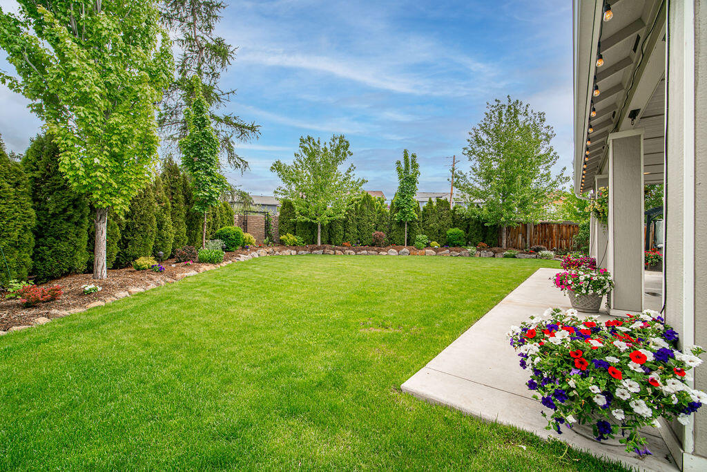 Alpenglow Estates S - Residential