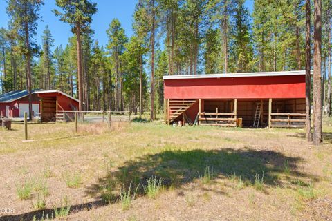 Tiny photo for 15715 Camino De Oro Avenue, La Pine, OR 97739 (MLS # 220225013)