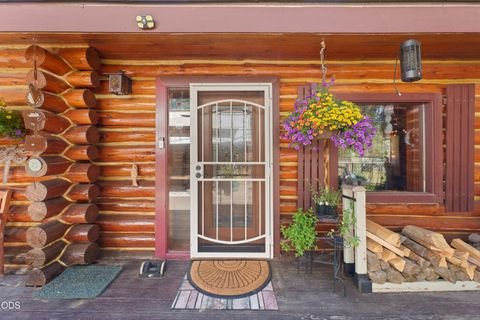 Tiny photo for 15715 Camino De Oro Avenue, La Pine, OR 97739 (MLS # 220225013)