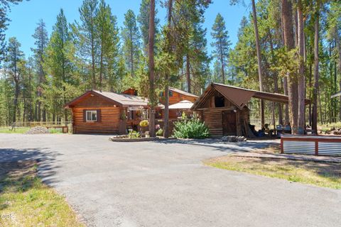 Tiny photo for 15715 Camino De Oro Avenue, La Pine, OR 97739 (MLS # 220225013)