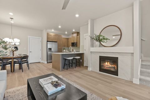 Photo of 20893 SE Denver Drive, Bend, OR 97702 (MLS # 220214941)