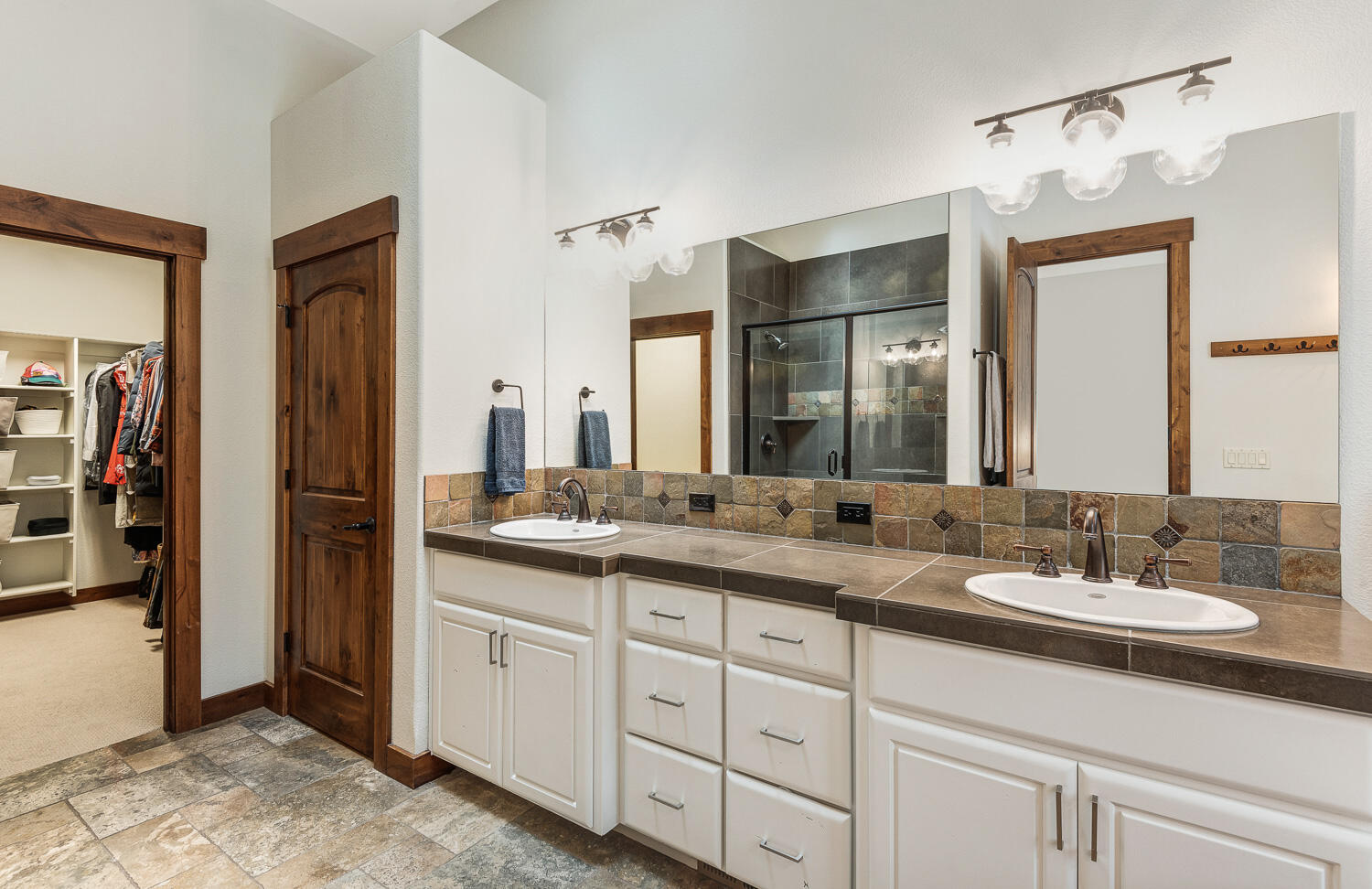 Valhalla Heights - Residential