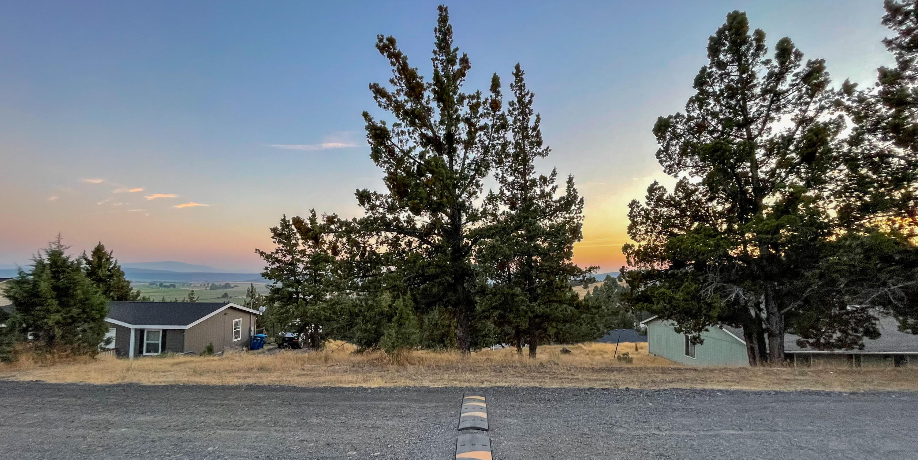 Golden Horseshoe - Land