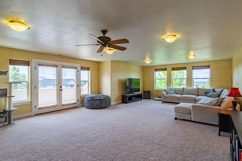 Majestic Ridge - Residential