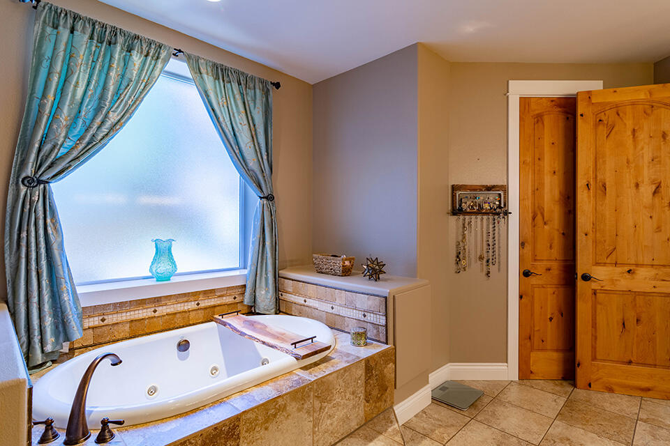 Majestic Ridge - Residential