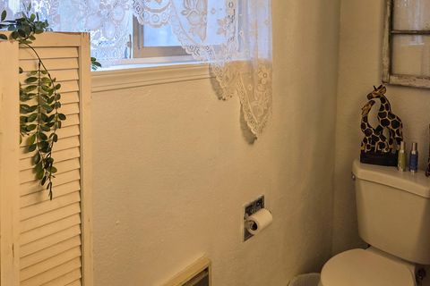 Tiny photo for 10852 Oregon 66, Klamath Falls, OR 97601 (MLS # 220219758)