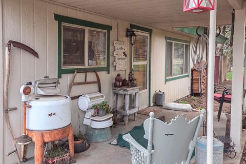 Tiny photo for 10852 Oregon 66, Klamath Falls, OR 97601 (MLS # 220219758)
