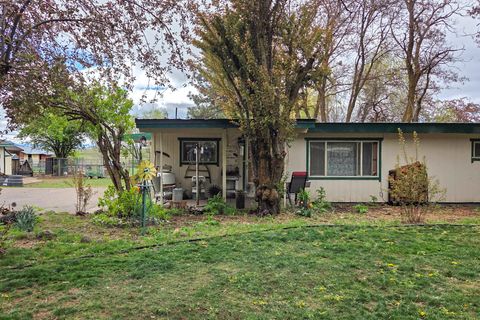 Tiny photo for 10852 Oregon 66, Klamath Falls, OR 97601 (MLS # 220219758)