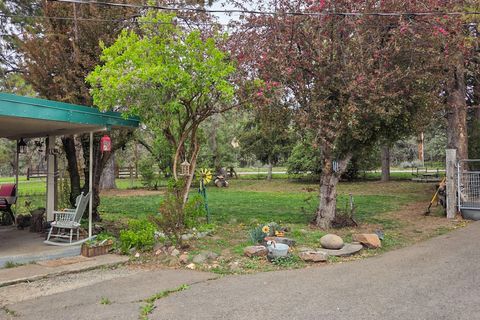 Tiny photo for 10852 Oregon 66, Klamath Falls, OR 97601 (MLS # 220219758)