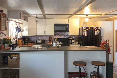 Tiny photo for 10852 Oregon 66, Klamath Falls, OR 97601 (MLS # 220219758)
