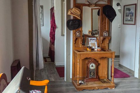 Tiny photo for 10852 Oregon 66, Klamath Falls, OR 97601 (MLS # 220219758)