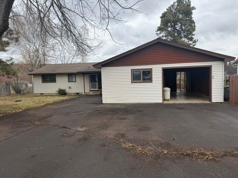 Tiny photo for 15533 Richardson Lane, Keno, OR 97627 (MLS # 220215656)
