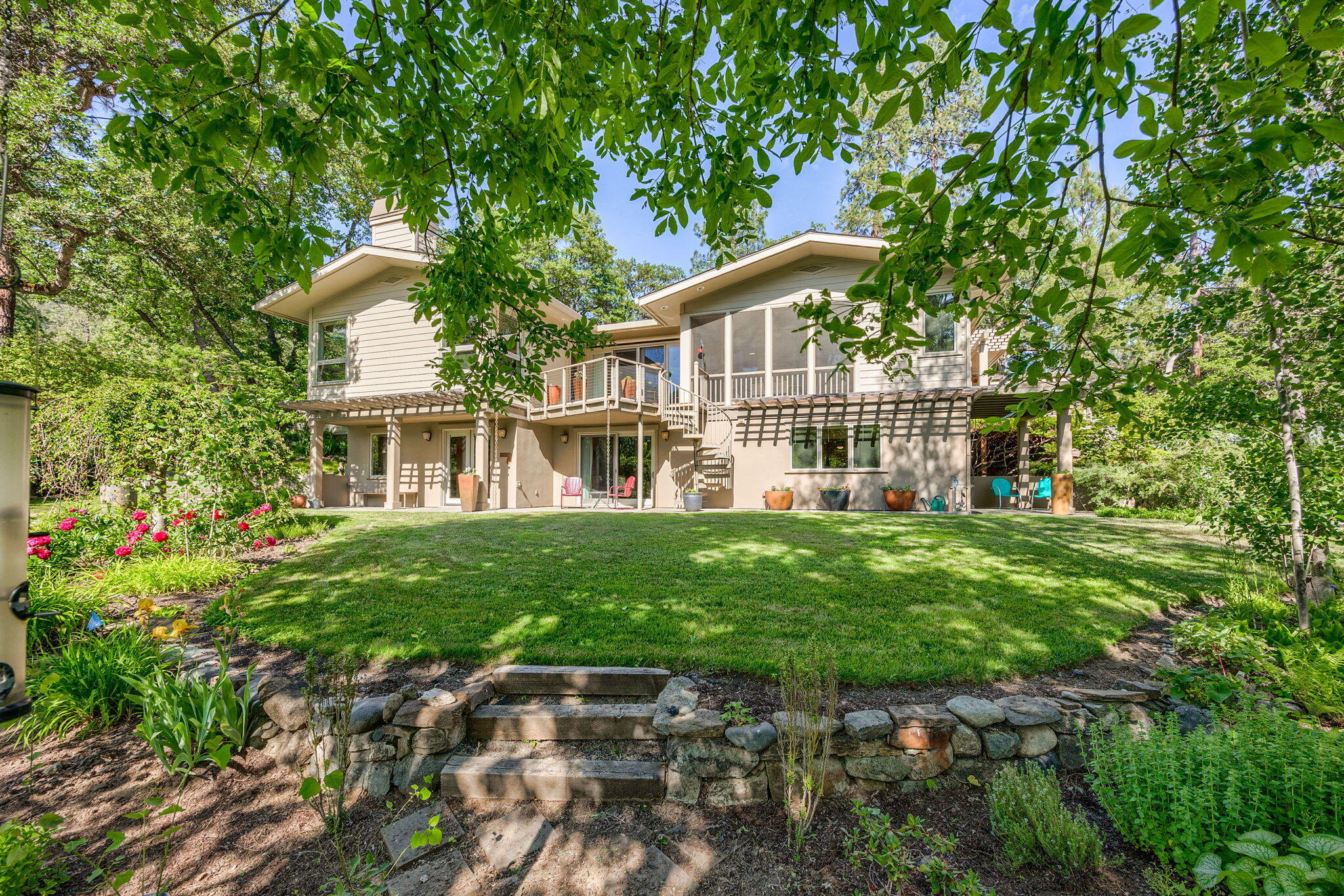 6268 Little Applegate Road