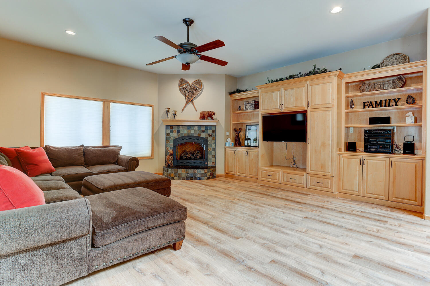 Fairway Point Villag - Residential